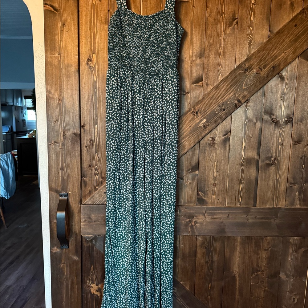 Elegant Green Floral Jumper